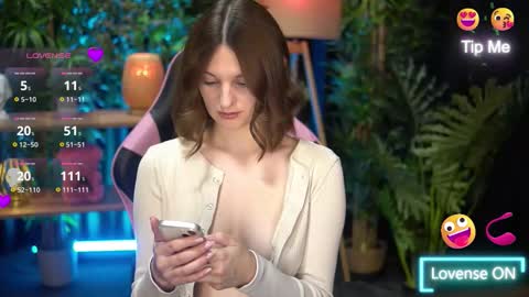 xoxo_molly online show from November 24, 8:30 pm