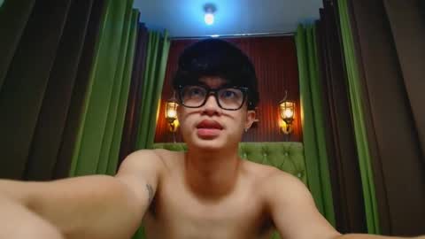 Snapshot of xsianhotcocxx chatting on June 6, 3:50 pm xsianhotcocxx online show from June 6, 3:50 pm
