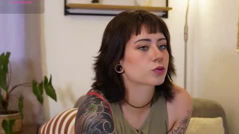 Snapshot of xspacebluex chatting on February 16, 10:17 pm Blue online show from February 16, 10:17 pm