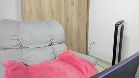 Hellen Sofia instagram hellen5546 online show from April 14, 2:01 pm