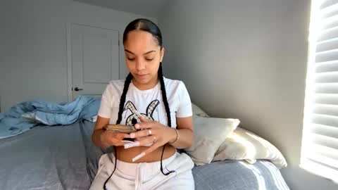 xStarGazingx online show from February 21, 5:42 pm