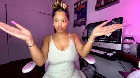 xStarGazingx online show from September 15, 8:31 pm