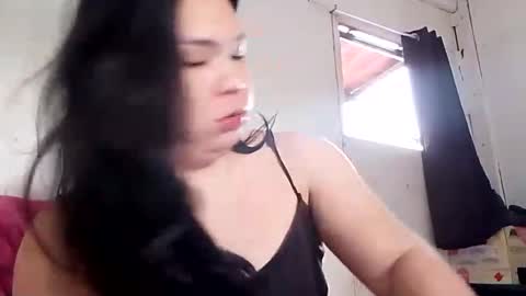 Snapshot of xsuck_my_dickx chatting on October 15, 2:33 am Nica online show from October 15, 2:33 am