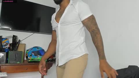 Stipp3r online show from January 5, 5:27 pm