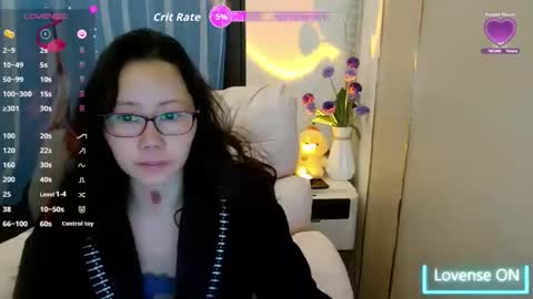 Snapshot of xueyingjie chatting on April 12, 10:26 pm LiLiLi online show from April 12, 10:26 pm