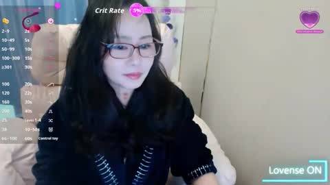 Snapshot of xueyingjie chatting on April 15, 11:27 pm LiLiLi online show from April 15, 11:27 pm