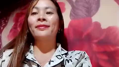 xuxulove00 online show from December 15, 12:09 pm