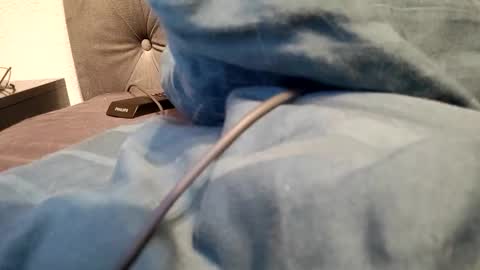 xuzn online show from April 12, 1:32 am