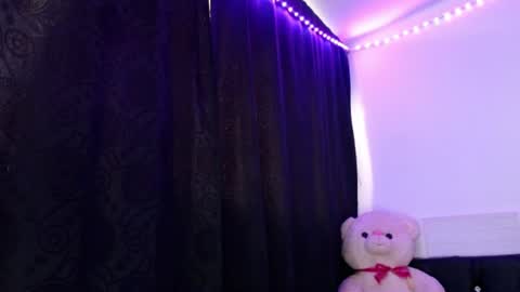 Snapshot of xx_johnson_xx chatting on June 10, 11:53 am VALE online show from June 10, 11:53 am