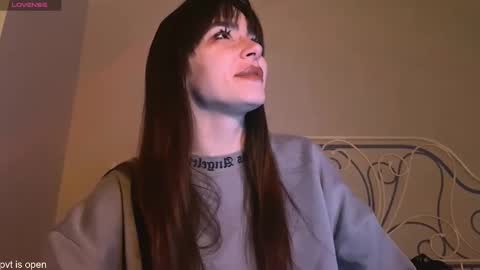 Snapshot of xx_lily chatting on February 3, 5:29 pm Lily online show from February 3, 5:29 pm