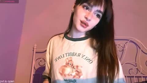 Snapshot of xx_lily chatting on February 8, 8:34 pm Lily online show from February 8, 8:34 pm