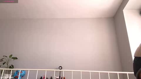 Snapshot of xx_lily chatting on February 24, 8:45 am Lily online show from February 24, 8:45 am