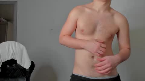 Snapshot of xx_raul_xx_ chatting on March 14, 9:53 pm raul online show from March 14, 9:53 pm