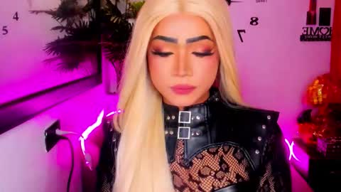 xxasian_goddessxx online show from March 19, 5:55 am