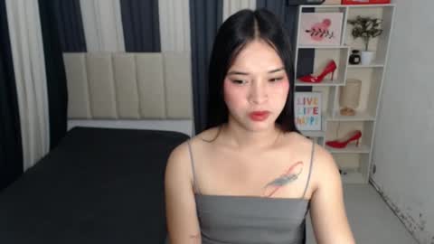 CHLOES ROOM online show from September 10, 6:41 pm