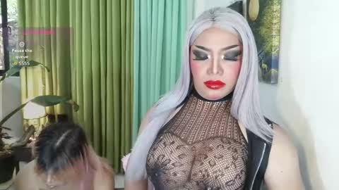 Snapshot of xxeroticdhaliaxx chatting on June 8, 2:01 am xxeroticdhaliaxx online show from June 8, 2:01 am