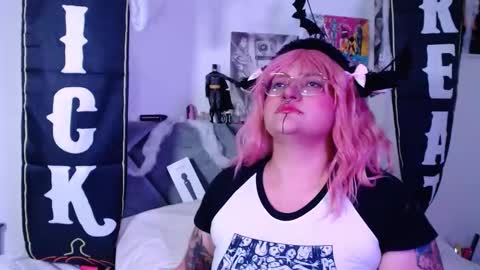 xxgreengoodxx online show from October 24, 10:28 pm