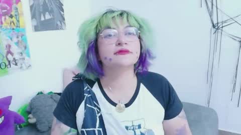 xxgreengoodxx online show from May 24, 8:47 pm