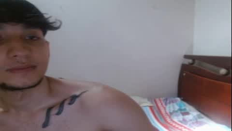 xxherozxx online show from December 5, 6:15 pm