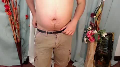 Loyd online show from February 10, 6:35 pm