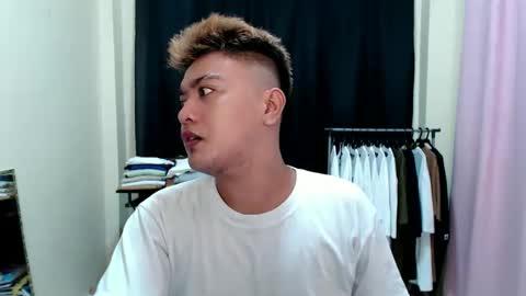 Loyd online show from November 15, 11:40 am