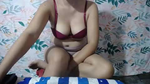 Snapshot of xxhott_ chatting on October 23, 1:38 am xxhott_ online show from October 23, 1:38 am