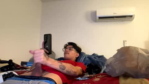 Snapshot of xxjasoneecxx chatting on January 11, 12:21 pm XxJasoneecxX online show from January 11, 12:21 pm