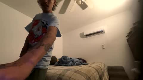 Snapshot of xxjasoneecxx chatting on June 1, 7:32 am XxJasoneecxX online show from June 1, 7:32 am