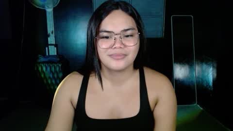 Kylie Smith online show from October 26, 8:37 pm