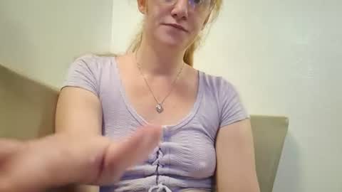 xxmariebliss online show from July 13, 12:41 pm
