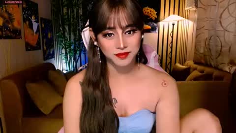 Snapshot of xxmissjuliaxx chatting on March 4, 2:38 am xxmissjuliaxx online show from March 4, 2:38 am