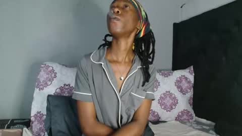 Snapshot of xxsexytalia28 chatting on March 3, 7:36 am xxsexytalia28 online show from March 3, 7:36 am