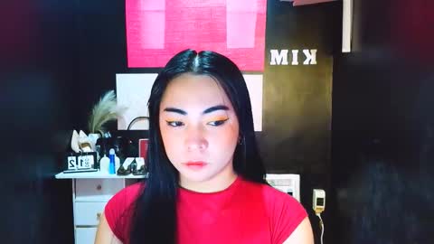 xxslutty kim online show from December 14, 1:00 am