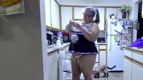 Strawberry Jane online show from September 25, 2:48 am