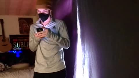 Snapshot of xxwhitefoxx chatting on February 22, 9:59 pm David Fox online show from February 22, 9:59 pm