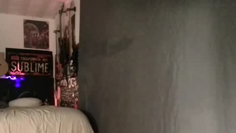 Snapshot of xxwhitefoxx chatting on February 27, 11:20 am David Fox online show from February 27, 11:20 am