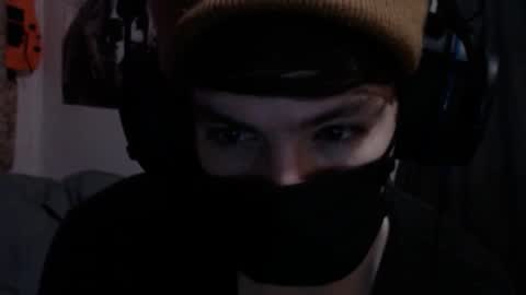 Snapshot of xxwhitefoxx chatting on September 17, 4:03 am David Fox online show from September 17, 4:03 am