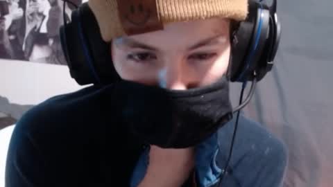 Snapshot of xxwhitefoxx chatting on September 25, 10:19 am David Fox online show from September 25, 10:19 am