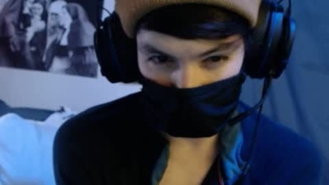 Snapshot of xxwhitefoxx chatting on September 26, 7:45 am David Fox online show from September 26, 7:45 am