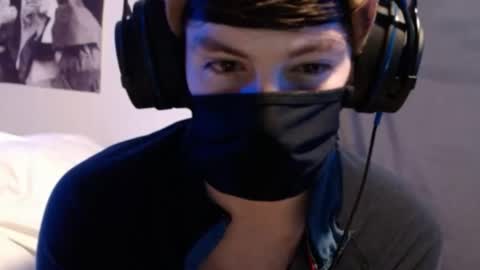 Snapshot of xxwhitefoxx chatting on September 27, 3:33 am David Fox online show from September 27, 3:33 am