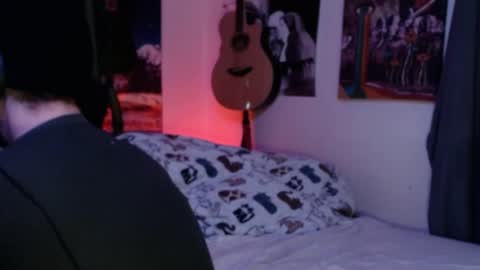 Snapshot of xxwhitefoxx chatting on April 19, 7:51 am David Fox online show from April 19, 7:51 am