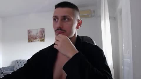 Snapshot of xxx_alejandro chatting on October 17, 7:55 am xxx_alejandro online show from October 17, 7:55 am