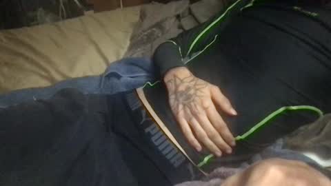 Snapshot of xxx_crow_xxx chatting on October 13, 2:39 pm xxx_crow_xxx online show from October 13, 2:39 pm