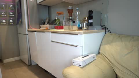     online show from February 3, 7:42 pm