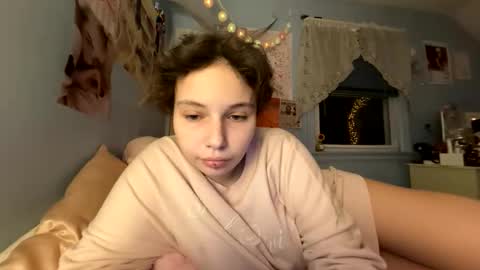 Snapshot of xxxangelcakes chatting on March 3, 4:07 am xxxangelcakes online show from March 3, 4:07 am