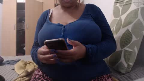 Ayanda online show from February 23, 1:32 pm