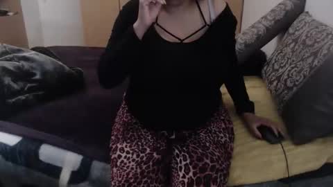 Ayanda online show from October 9, 6:28 pm