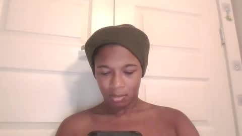 Danielle online show from November 10, 4:39 pm