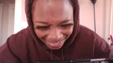 Danielle online show from November 14, 3:55 pm