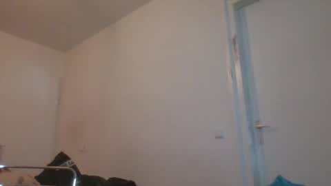 Danielle online show from April 10, 5:28 pm